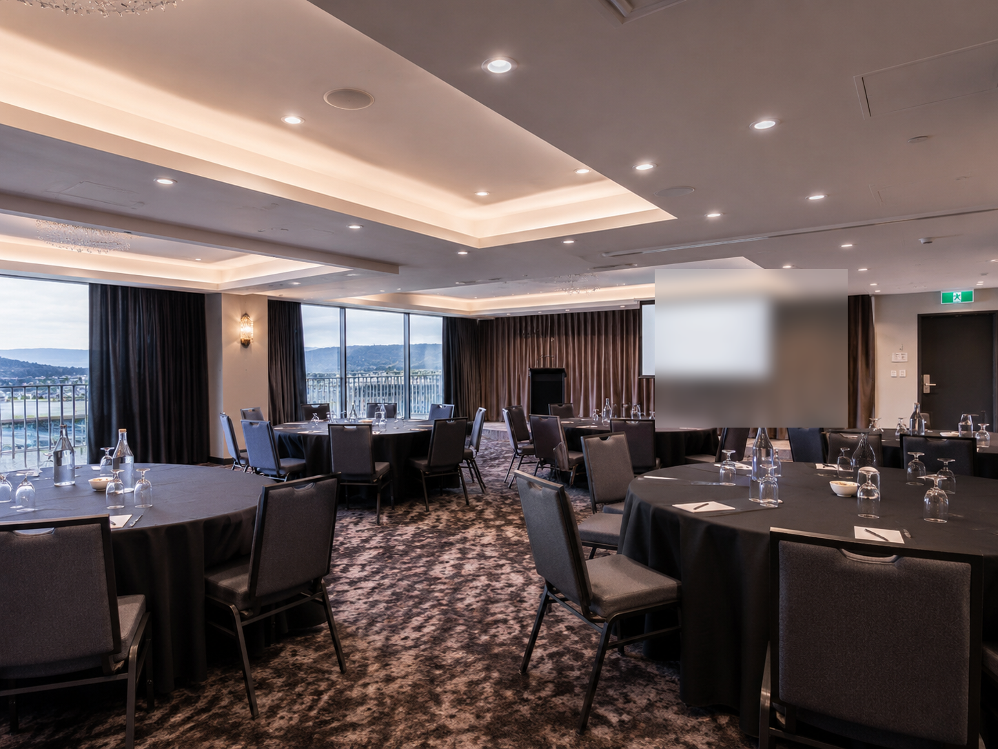 Szerencse event venue with flexible meeting layout